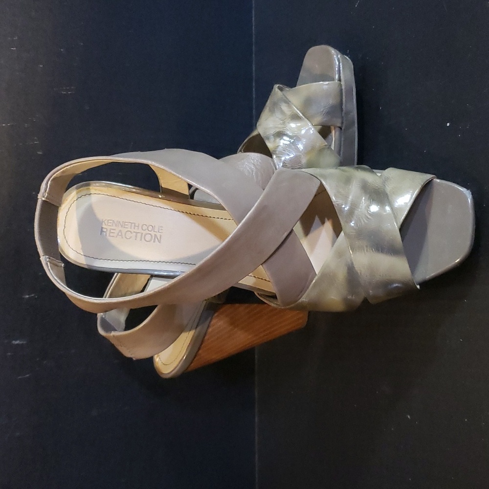 Kenneth Cole Reaction heels. Size 10.